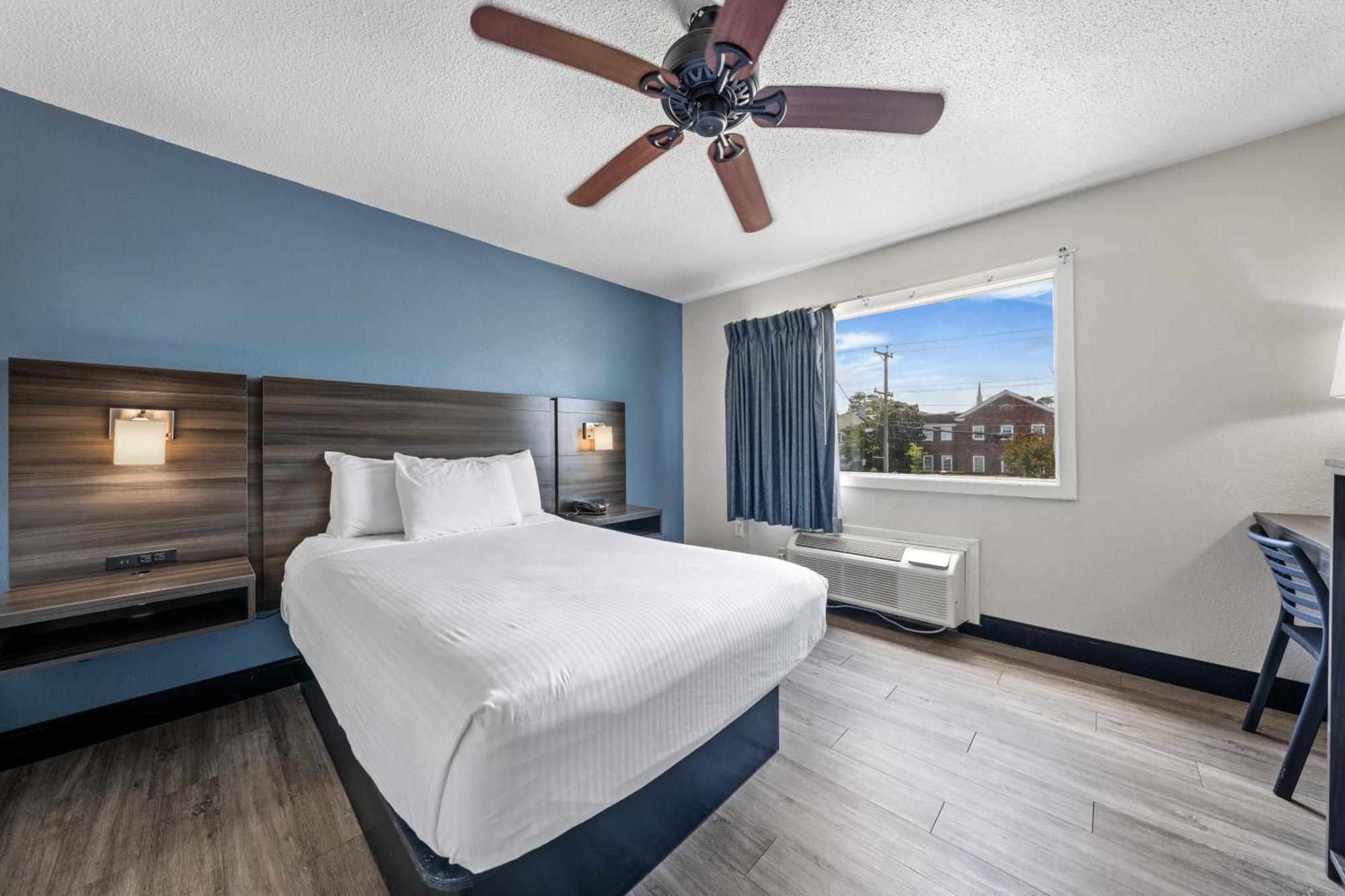 Hotel Surestay By Western Virginia Royal Clipper Virginia Beach