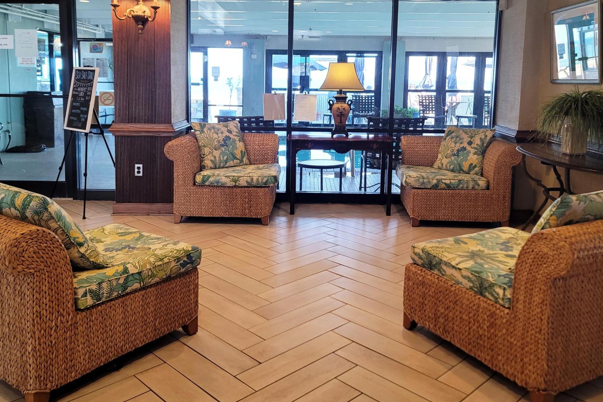 Capes 3* Virginia Beach