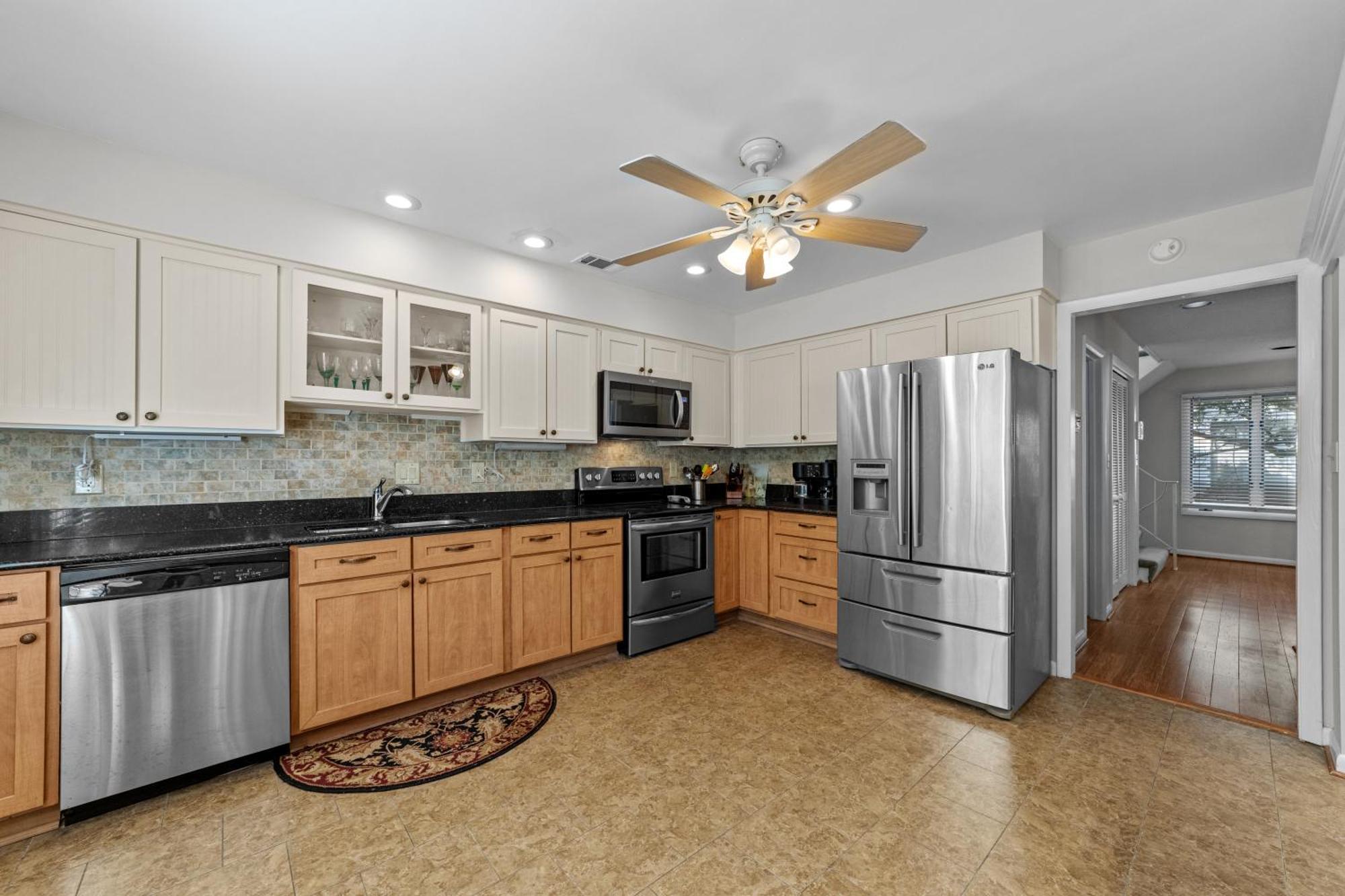 Triple Wave Rider - North End Virginia - Close To Access Holiday home *