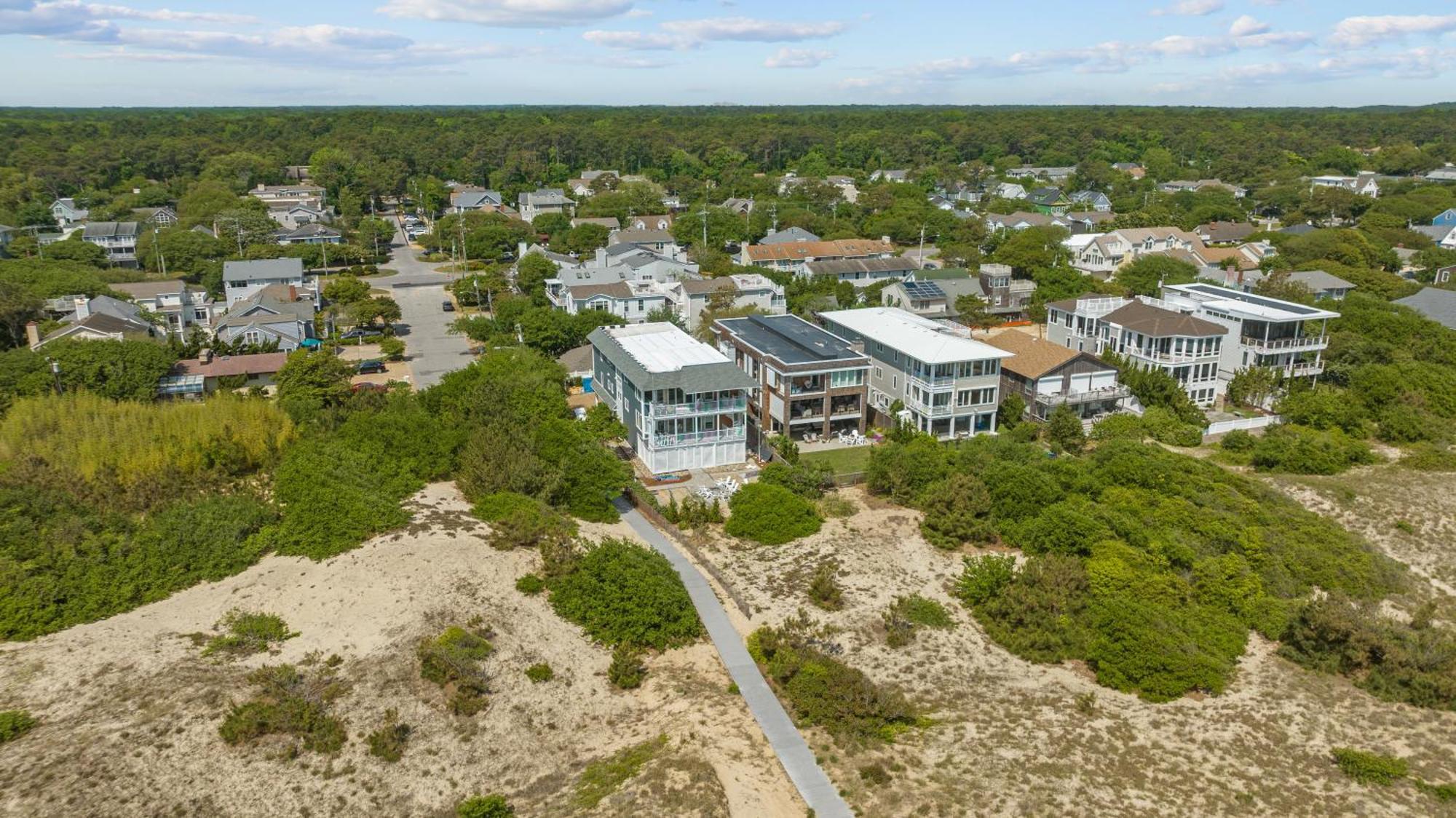 Triple Wave Rider - North End Virginia - Close To Access Holiday home *
