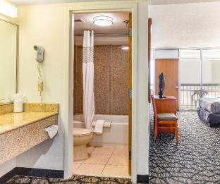Seaview Hotel 2*