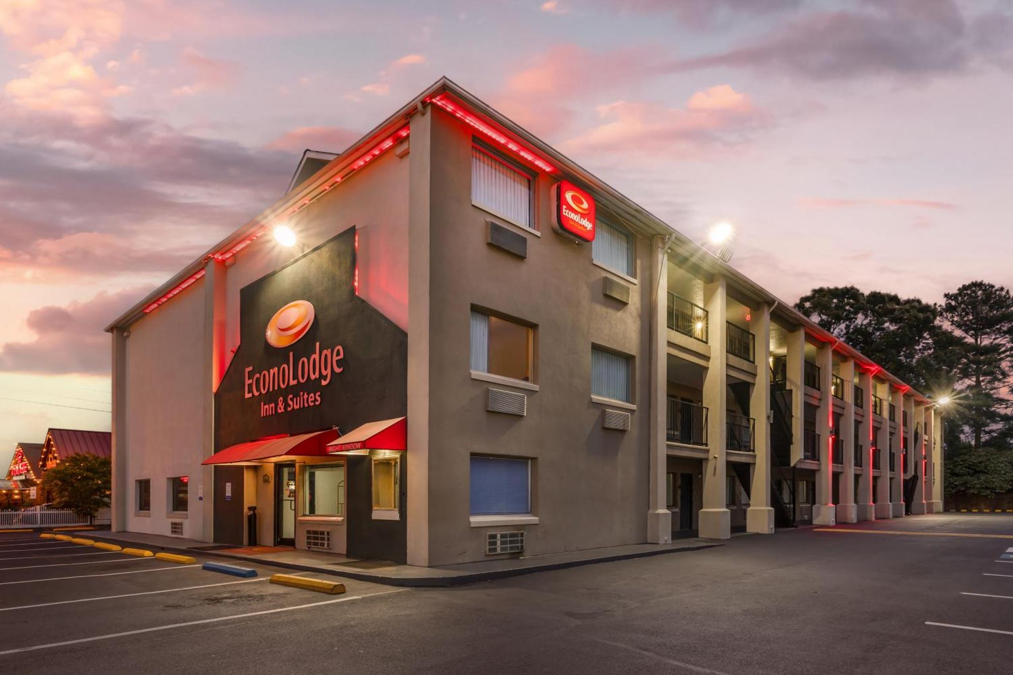 Hotel Econo & I-64 & Us 13 2*