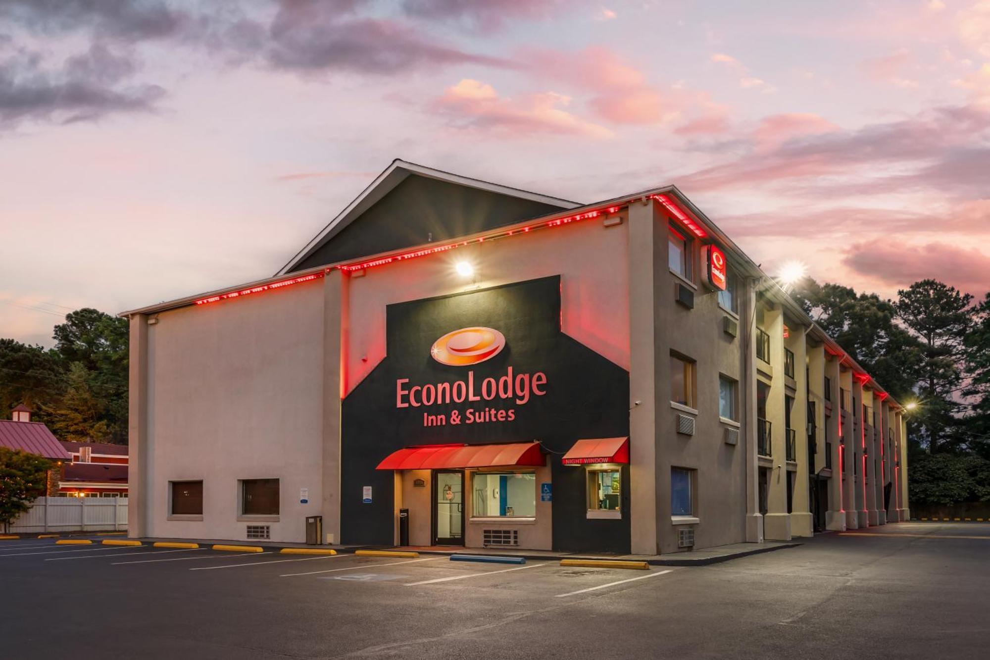 Econo & I-64 & Us 13 Hotel 2*