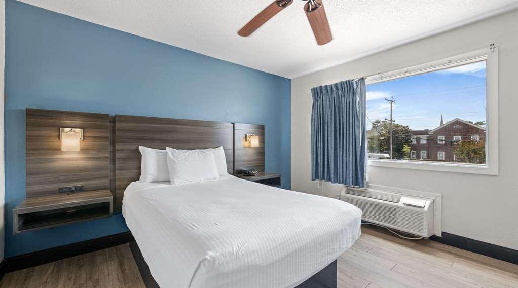 Surestay By Western Virginia Royal Clipper Hotel Virginia Beach