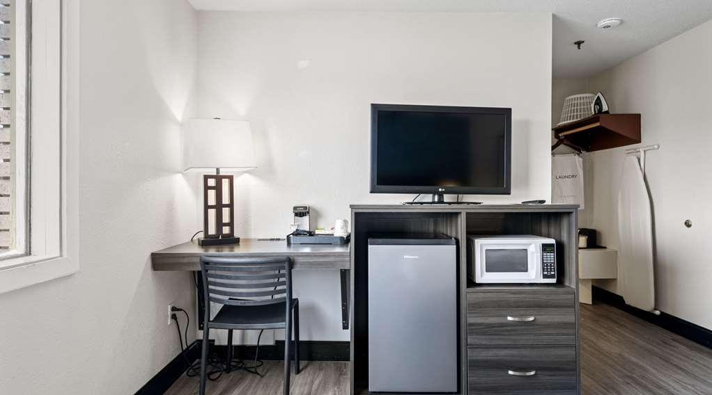 Surestay By Western Virginia Royal Clipper Hotel Virginia Beach