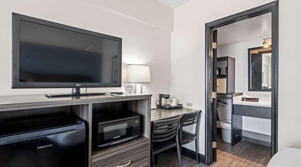 Surestay By Western Virginia Royal Clipper Hotel