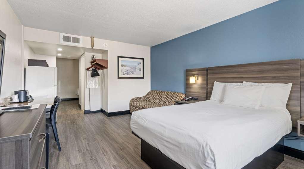 Surestay By Western Virginia Royal Clipper Hotel Virginia Beach