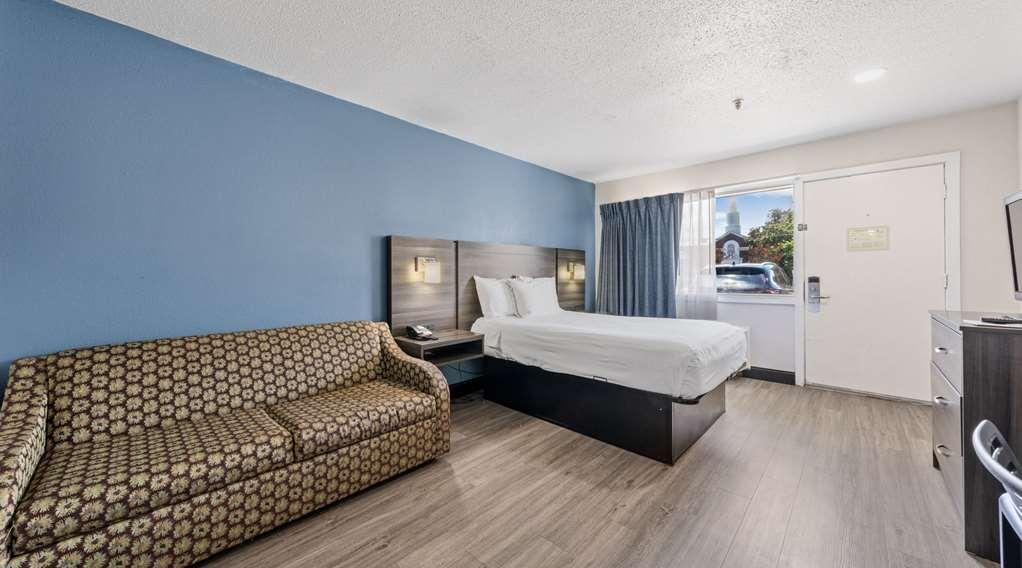 Surestay By Western Virginia Royal Clipper Hotel