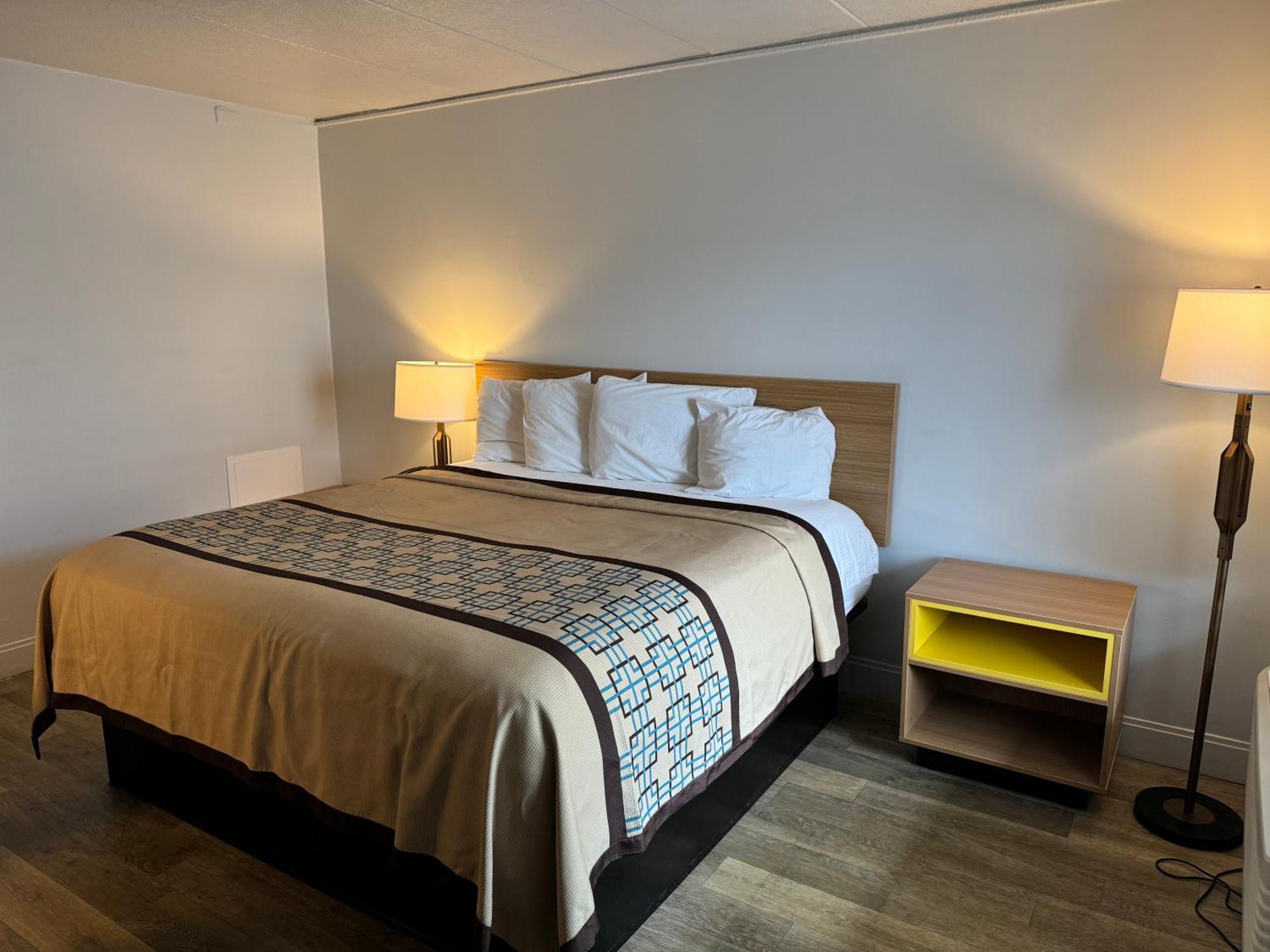 Atlantic Hotel 2*