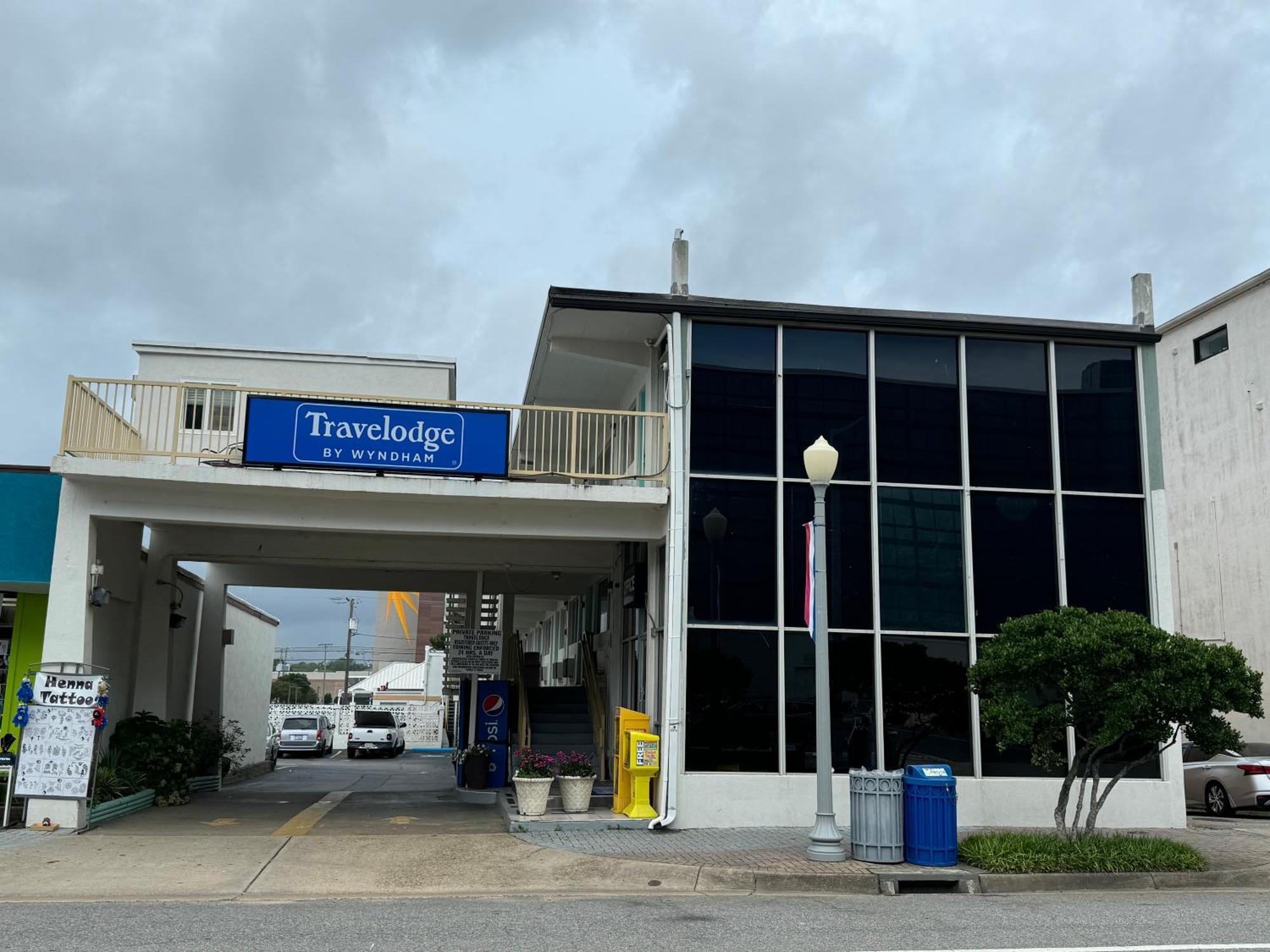 Hotel Atlantic Virginia Beach