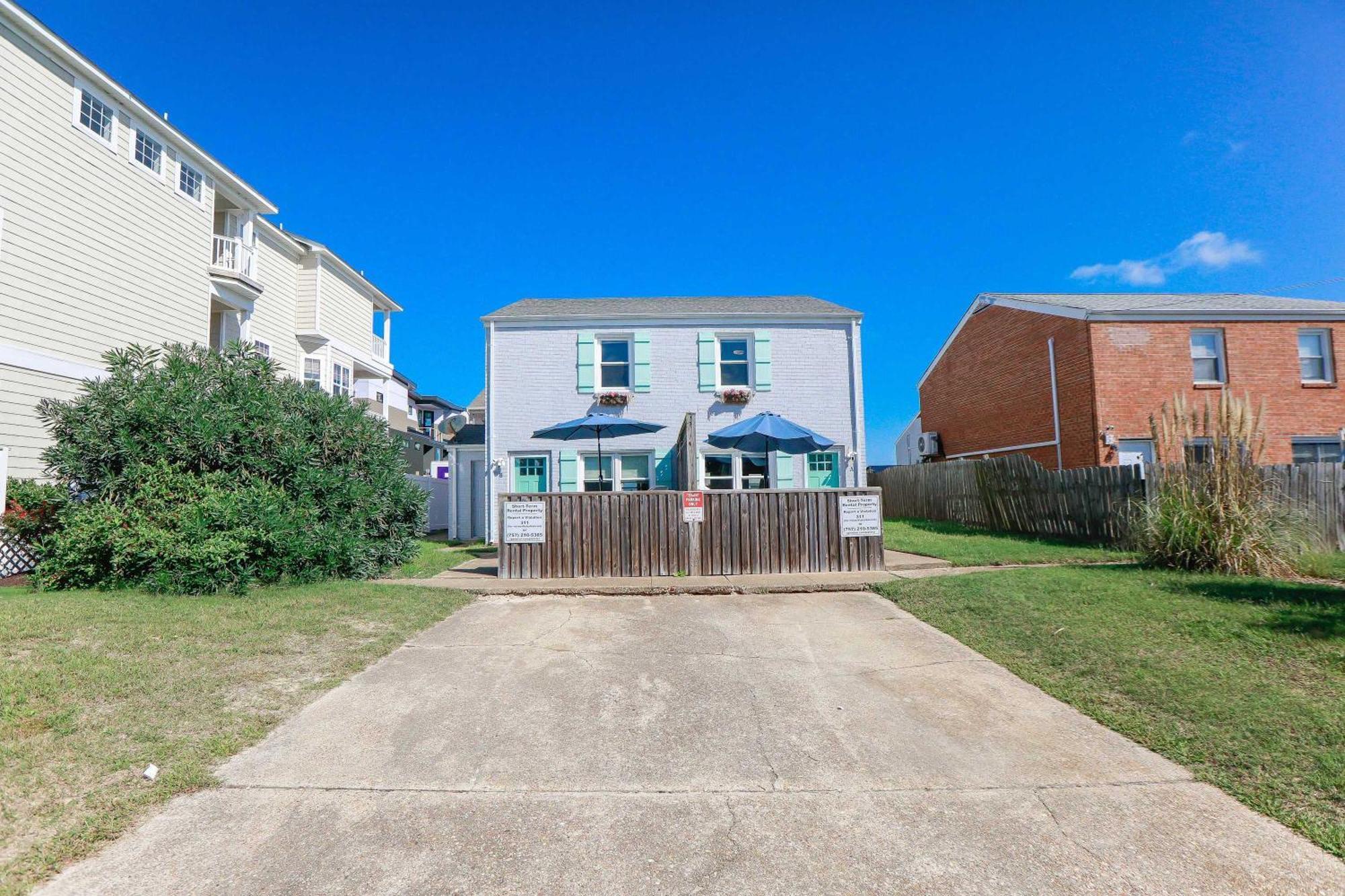 Apartment Sojourn's Sea Views With Balcony Sleeps 10