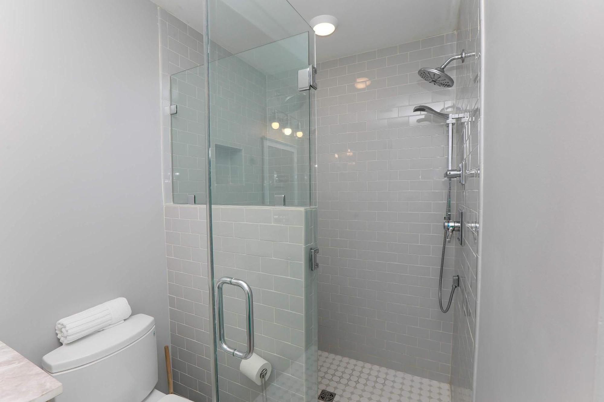 Sojourn's Sea Views With Balcony Sleeps 10 Virginia Beach