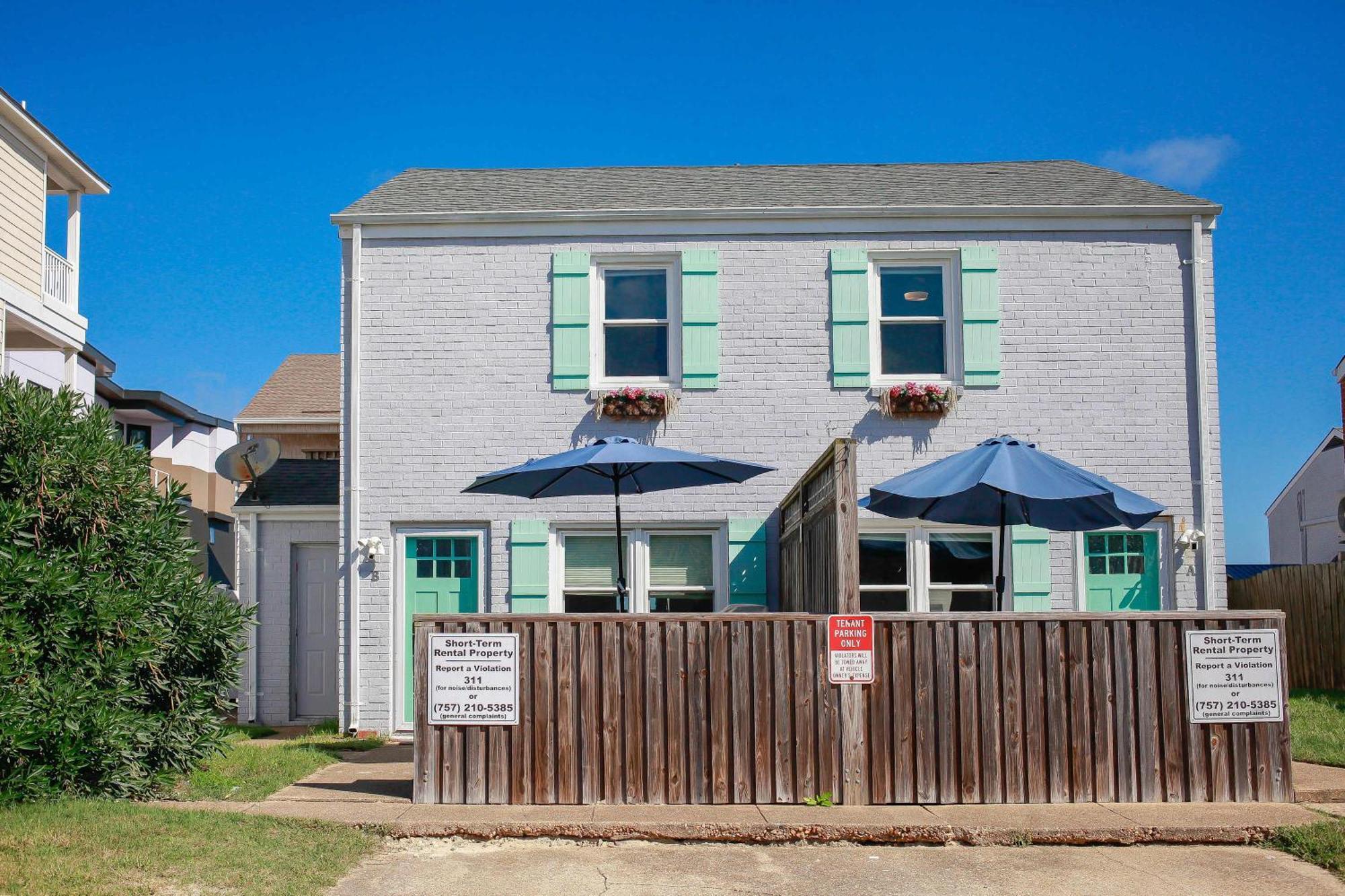 Sojourn's Sea Views With Balcony Sleeps 10 * Virginia Beach