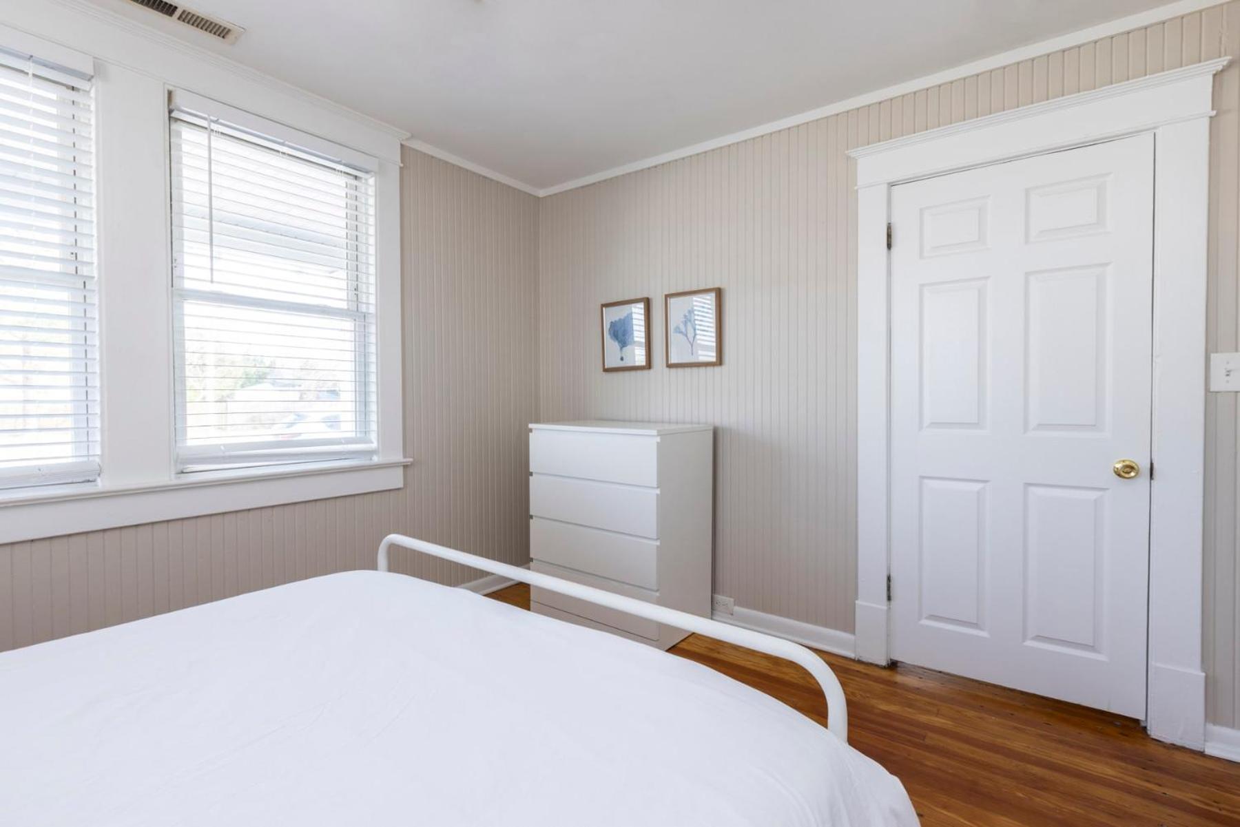 Holiday home Beachwalk #1 8 Minute Walk To The
