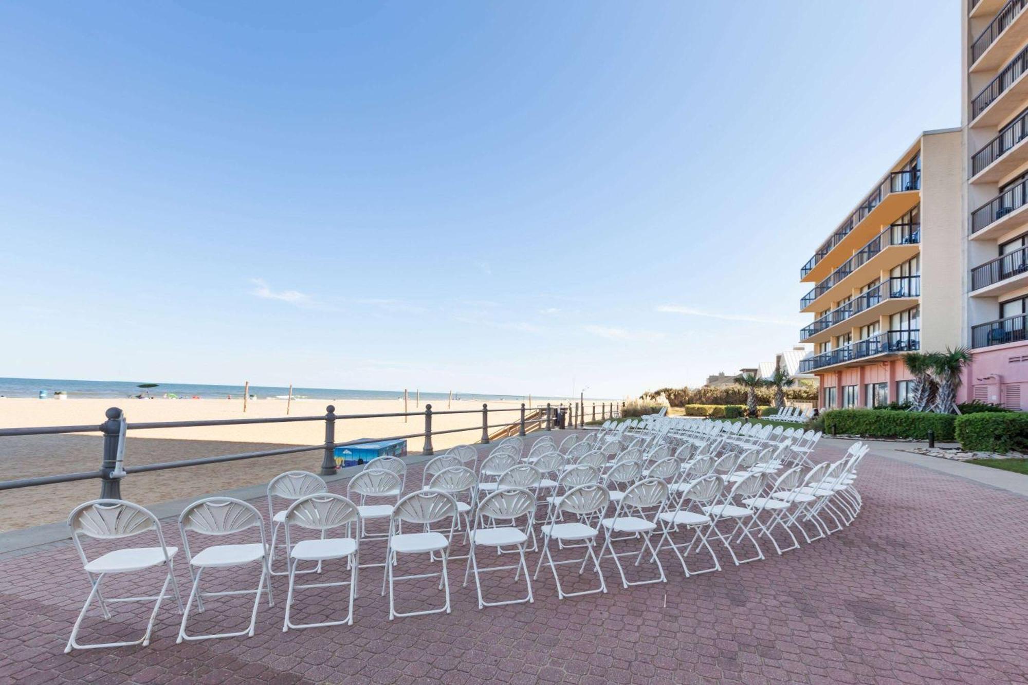 Hotel Wyndham Virginia Oceanfront