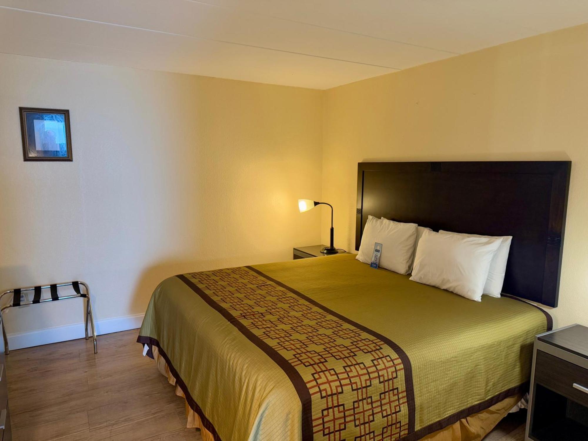 Travelodge By Wyndham Virginia Oceanfront Hotel Virginia Beach