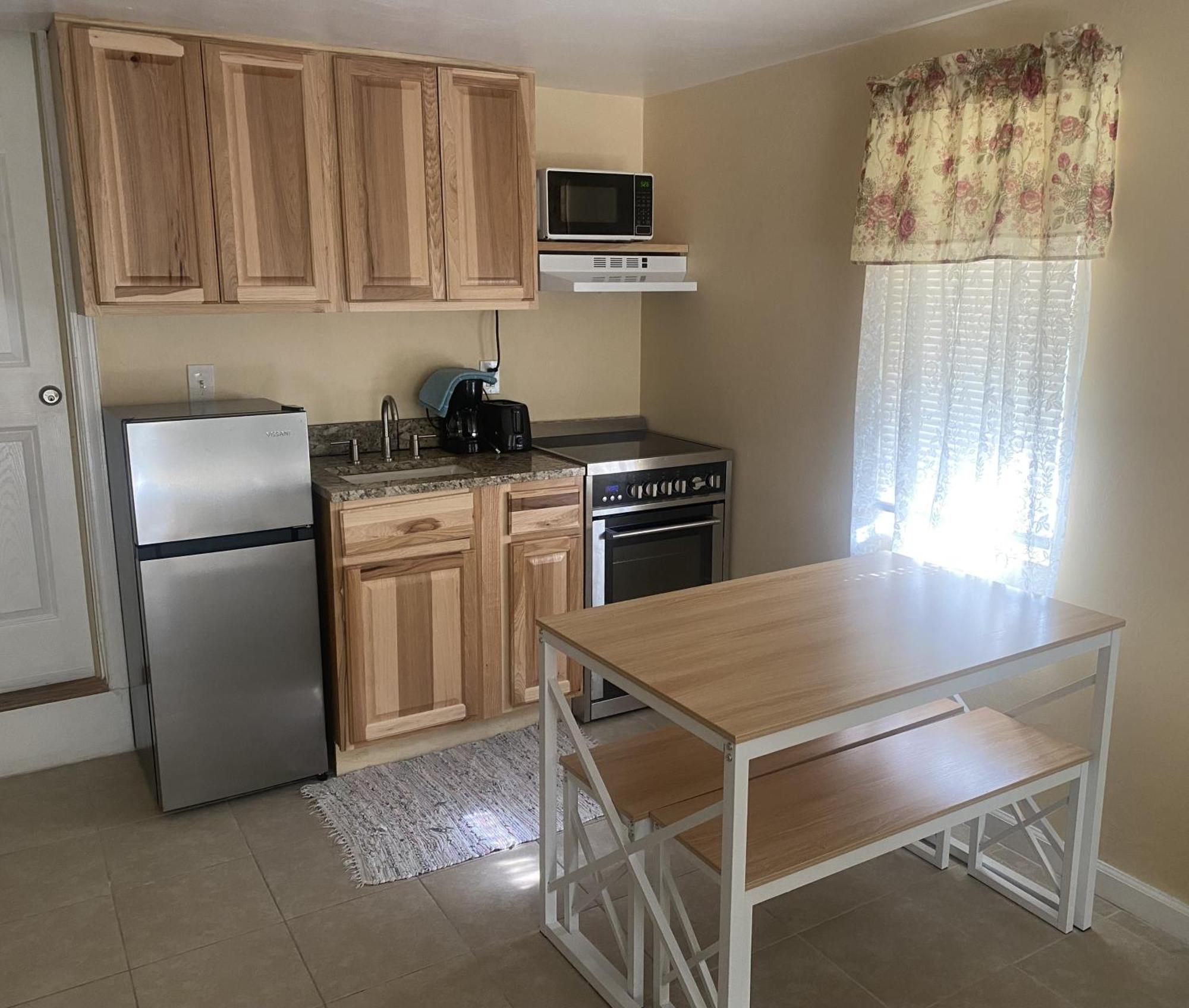 Angie's Guest 2* Virginia Beach