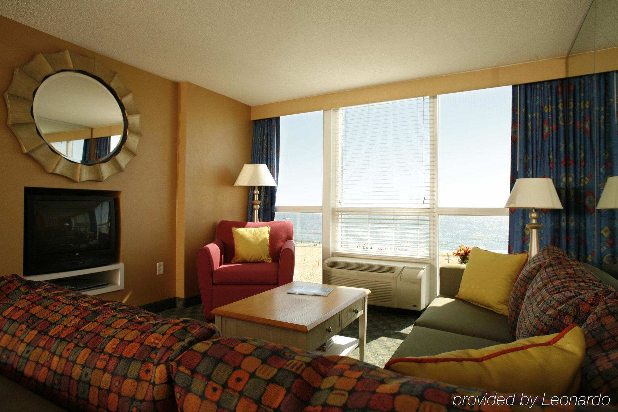 Resort Boardwalk And Virginia Beach