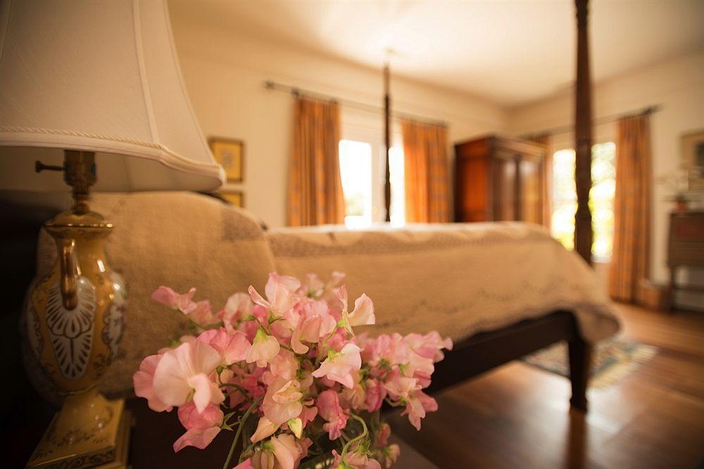 Church Point Manor Bed & Breakfast