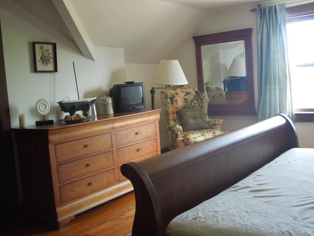 Church Point Manor Bed & Breakfast Virginia Beach
