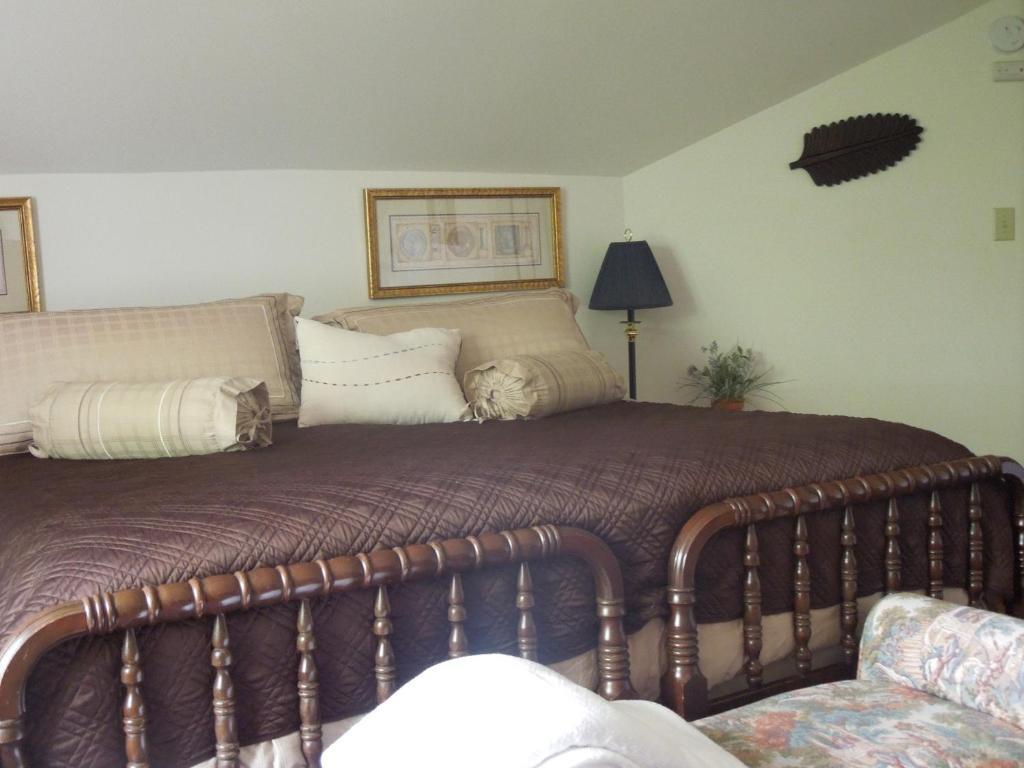 Church Point Manor