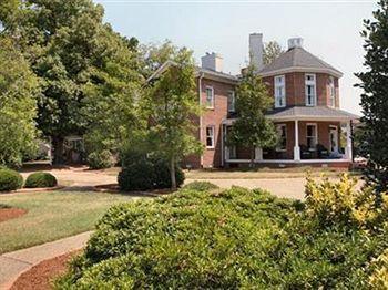 Bed & Breakfast Church Point Manor Virginia Beach