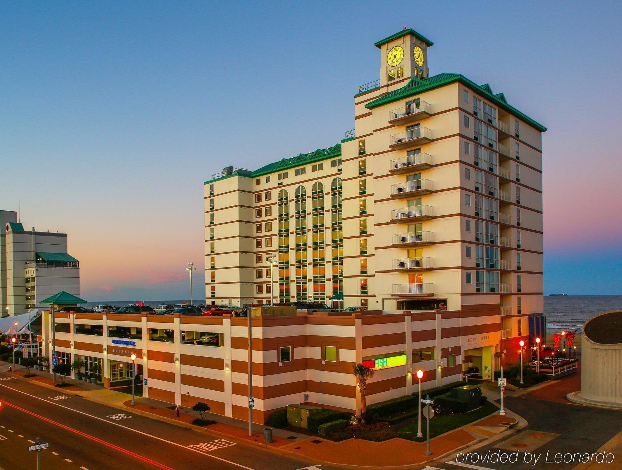 Resort Boardwalk And Virginia Beach