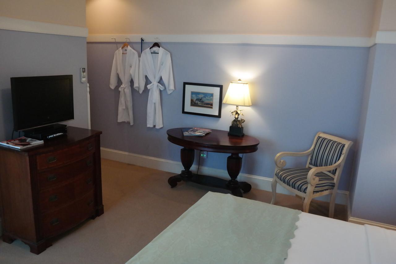 Beach Spa Bed & Breakfast Bed & Breakfast Virginia Beach