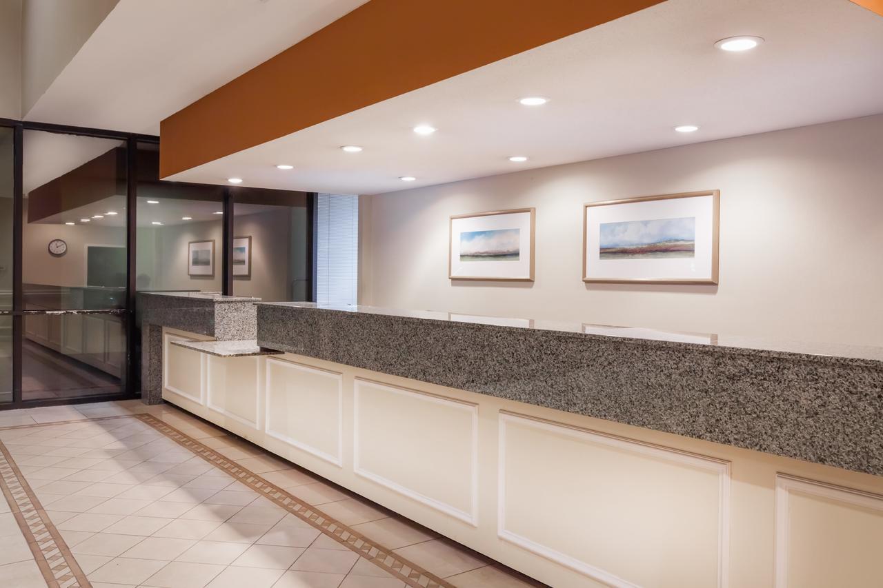 Hotel Wyndham Virginia Oceanfront