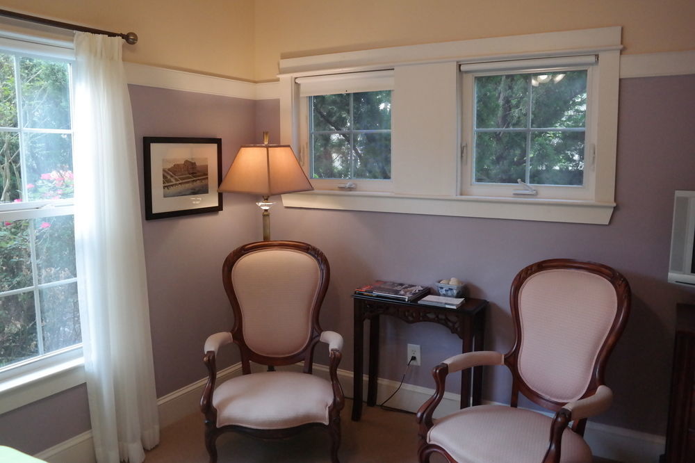 Beach Spa Bed & Breakfast Bed & Breakfast Virginia Beach
