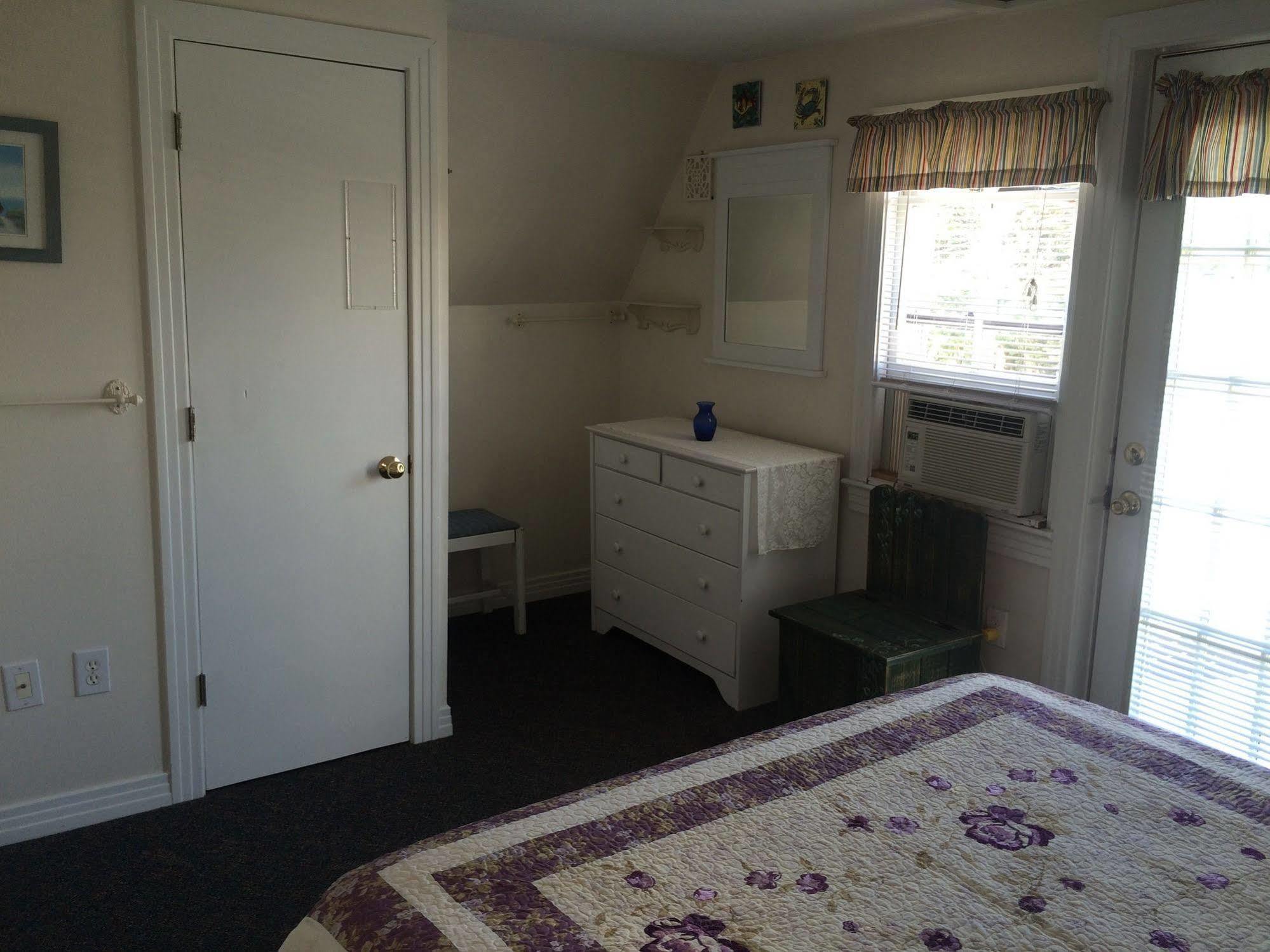 Angie's Guest 2* Virginia Beach