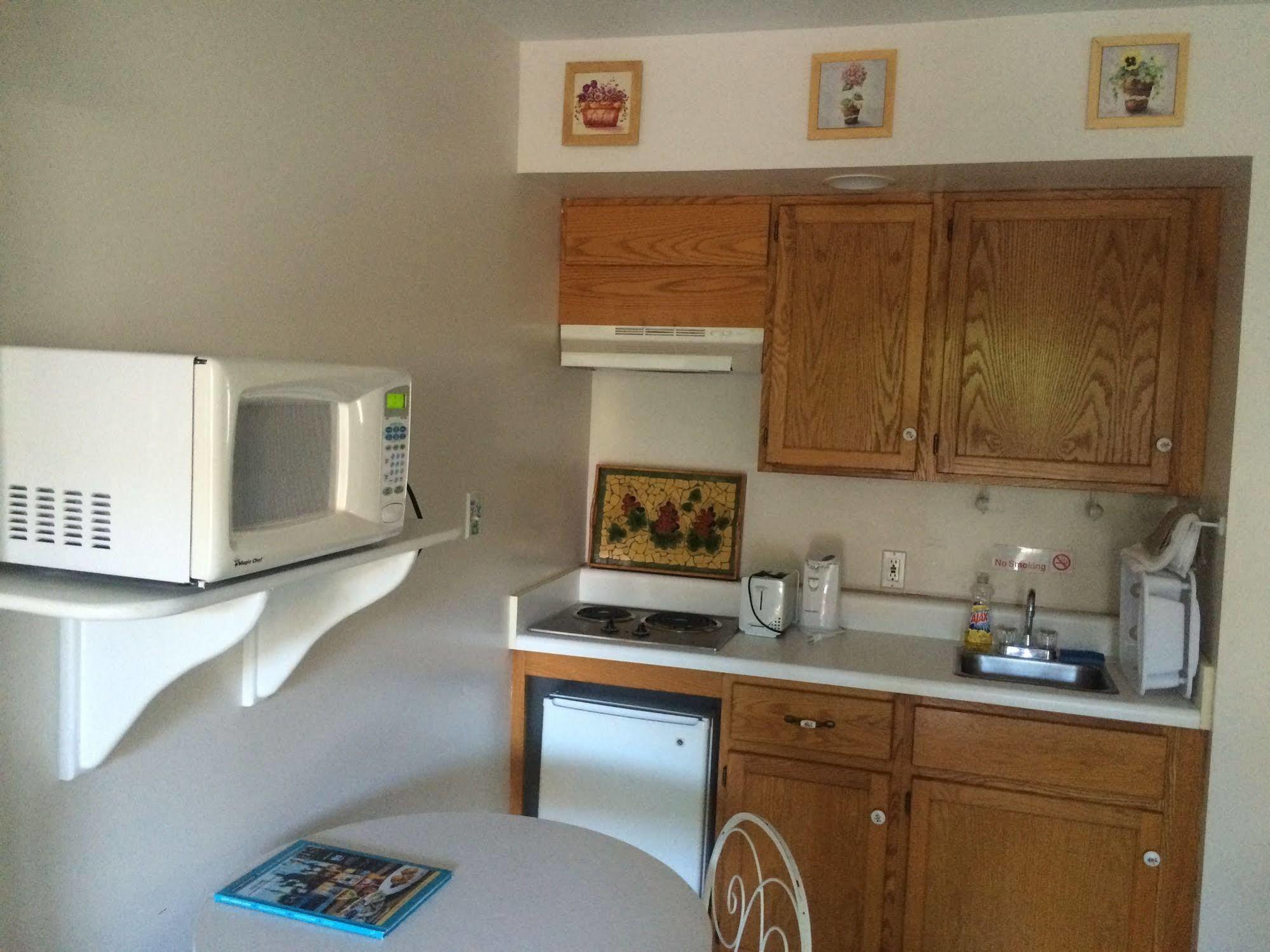 Angie's Guest Inn Virginia Beach