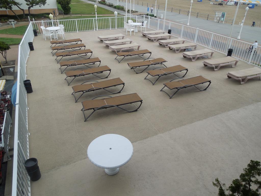 Sea Gull Hotel