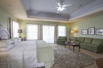 Bed & Breakfast Beach Spa Bed & Breakfast Virginia Beach